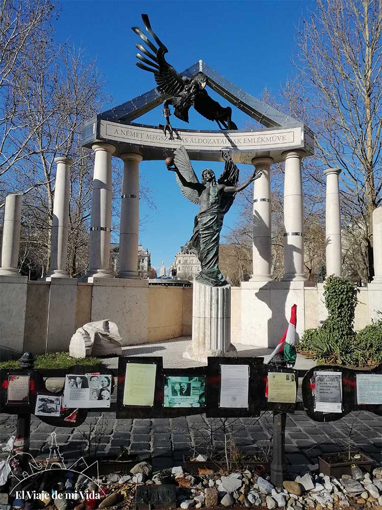 Monumento a la Víctimas de la Ocupación Alemana