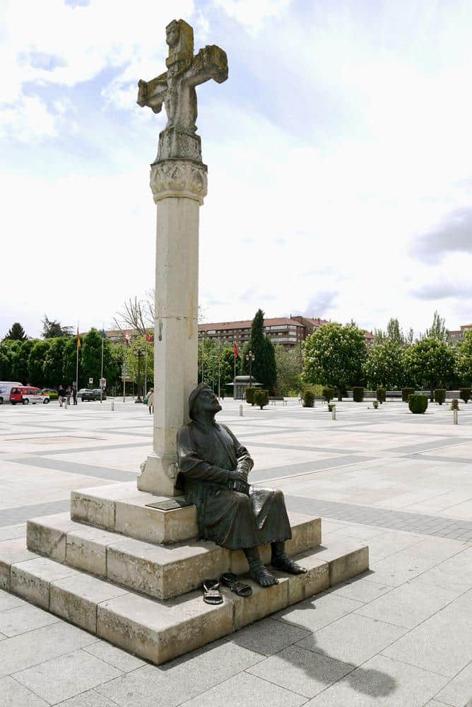 Estatua Peregrino León España