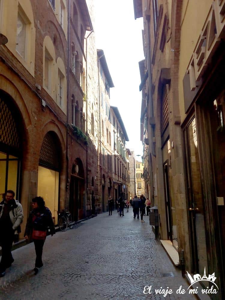 Calles de Lucca en la Toscana