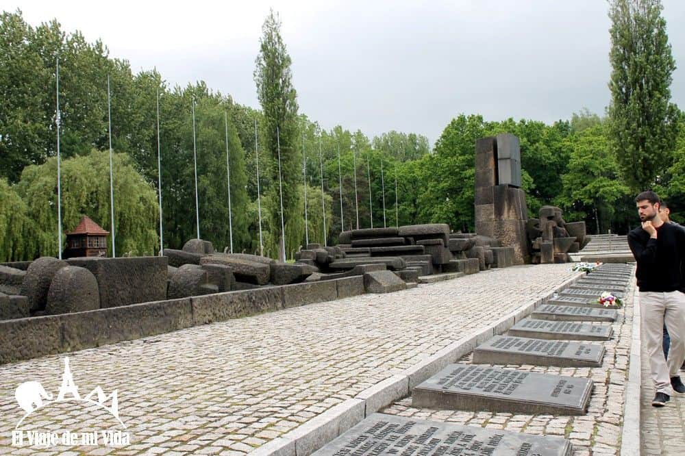 Memorial a los judíos de Auschwitz
