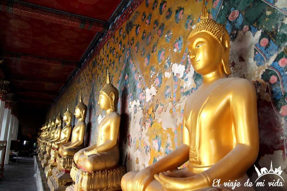 Budas del templo del amanecer, Bangkok, Tailandia